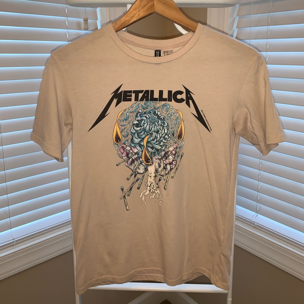 H&M Metallica Graphic Tee